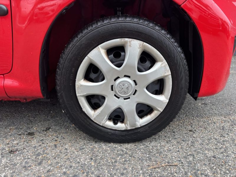 PEUGEOT 107 1.0 68CH 3P 2EME MAIN / SUIVI COMPLET PEUGEOT / MOTEUR A CHAINE 