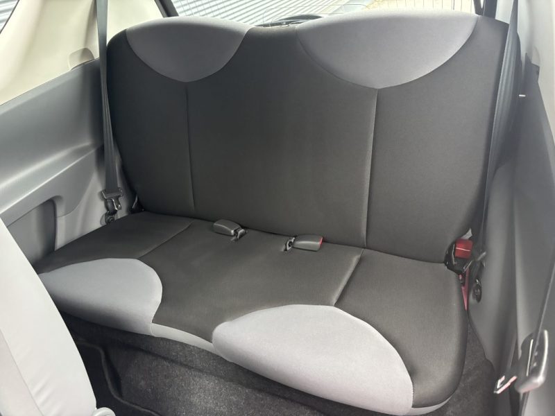 PEUGEOT 107 1.0 68CH 3P 2EME MAIN / SUIVI COMPLET PEUGEOT / MOTEUR A CHAINE 