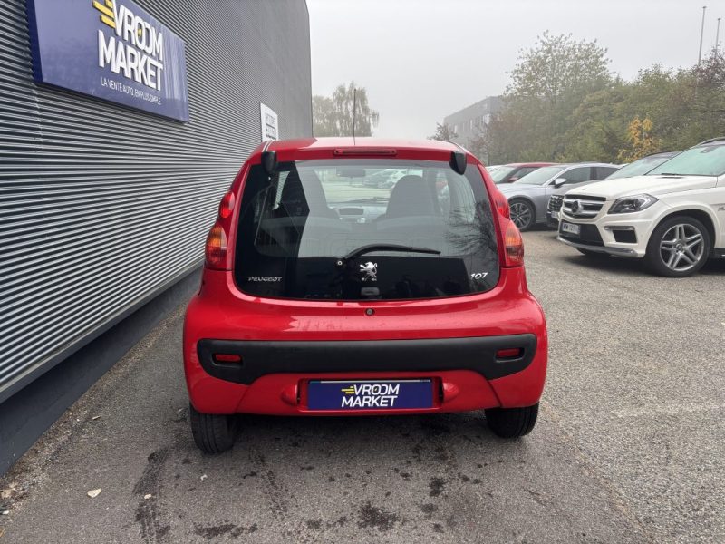 PEUGEOT 107 1.0 68CH 3P 2EME MAIN / SUIVI COMPLET PEUGEOT / MOTEUR A CHAINE 