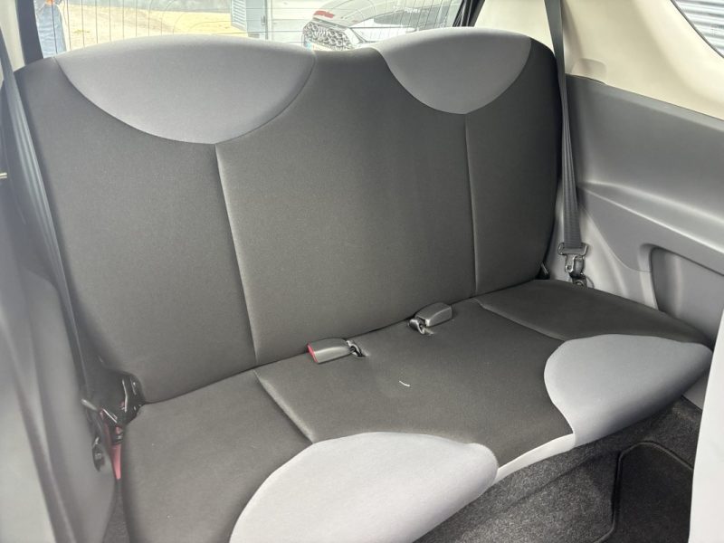 PEUGEOT 107 1.0 68CH 3P 2EME MAIN / SUIVI COMPLET PEUGEOT / MOTEUR A CHAINE 