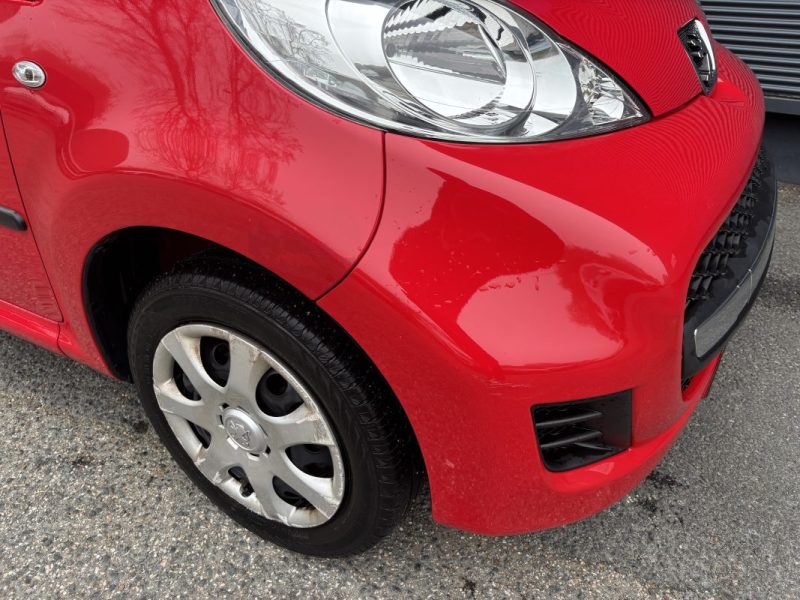 PEUGEOT 107 1.0 68CH 3P 2EME MAIN / SUIVI COMPLET PEUGEOT / MOTEUR A CHAINE 