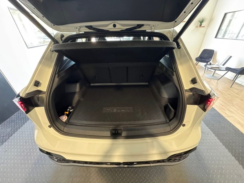 VOLKSWAGEN TIGUAN R-Line1.5 eTSI 150 DSG 2024 PACK BLACK 