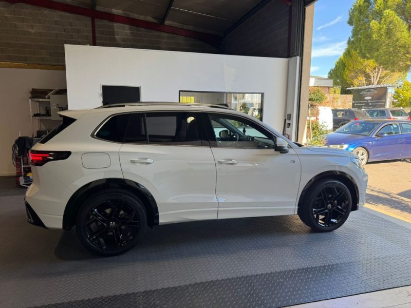 VOLKSWAGEN TIGUAN R-Line1.5 eTSI 150 DSG 2024 PACK BLACK 