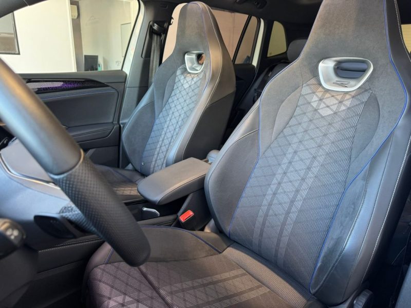 VOLKSWAGEN TIGUAN R-Line1.5 eTSI 150 DSG 2024 PACK BLACK 