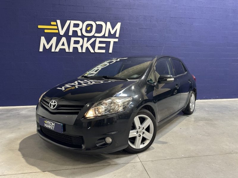 TOYOTA AURIS 2.0 D4D 126CH / MOTEUR A CHAINE / 2e MAIN