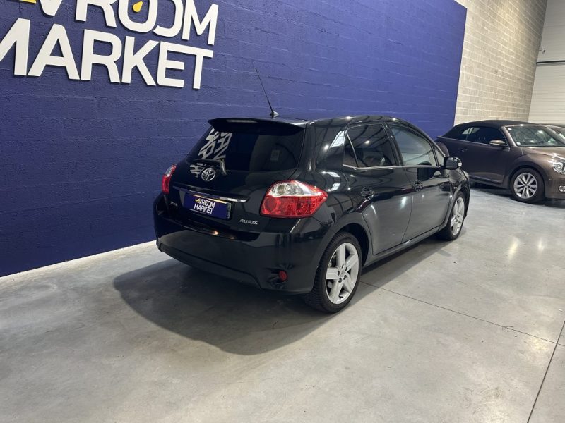 TOYOTA AURIS 2.0 D4D 126CH / MOTEUR A CHAINE / 2e MAIN