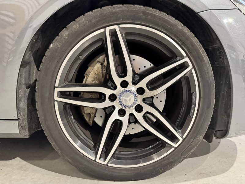 MERCEDES CLASSE E 220 D 194CH PACK AMG 9G-TRONIC / SUIVI COMPLET MERCEDES-CARPLAY