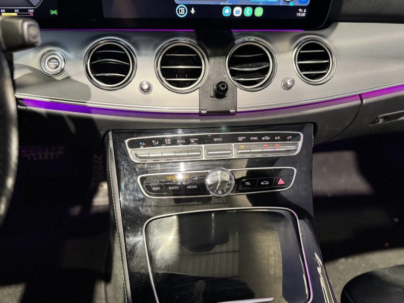 MERCEDES CLASSE E 220 D 194CH PACK AMG 9G-TRONIC / SUIVI COMPLET MERCEDES-CARPLAY