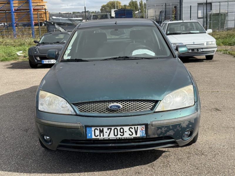 FORD MONDEO 2.0i 145ch 16V *En l'etat*