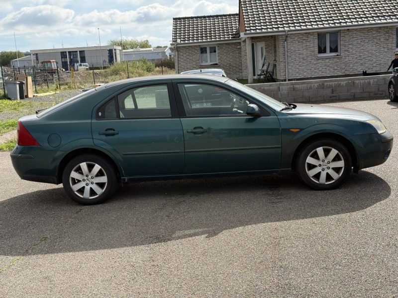FORD MONDEO 2.0i 145ch 16V *En l'etat*