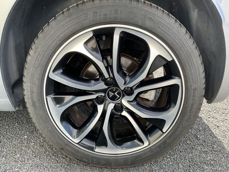 DS DS 4  1,6 BLUE-HDI 120 CV SO-CHIC *Boîte automatique