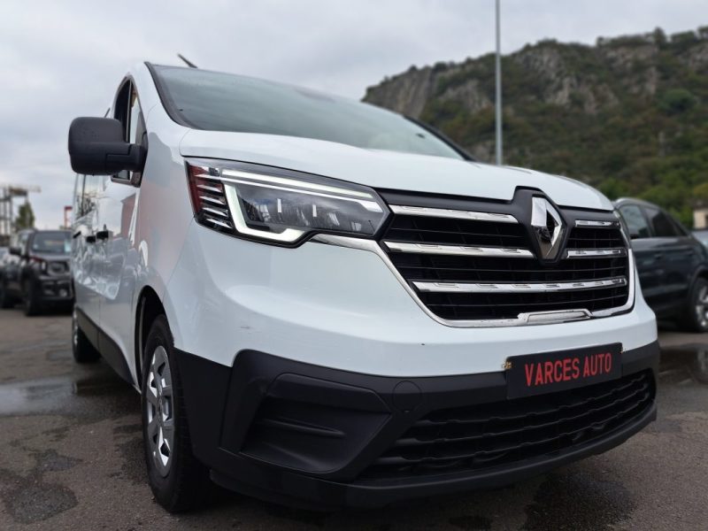 RENAULT TRAFIC L2 2.0 DCI 150CV PASSENGER 9 PLACES TVA RECUPERABLE