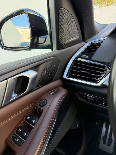 B.M.W. X5 XDRIVE 45E 394 CV PACK M / ATTELAGE / HUD / ORIGINE FRANCE 