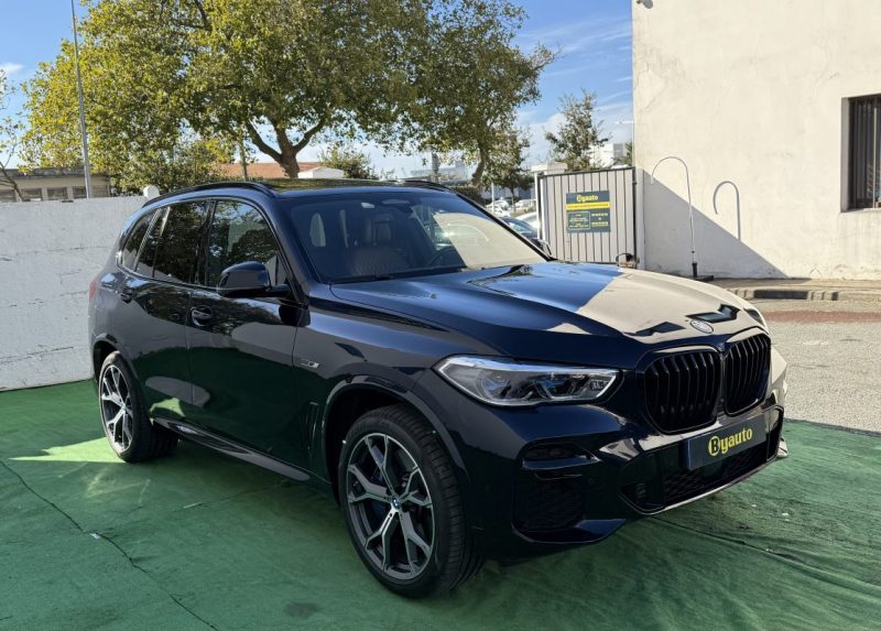 B.M.W. X5 XDRIVE 45E 394 CV PACK M / ATTELAGE / HUD / ORIGINE FRANCE 