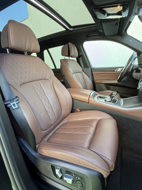 B.M.W. X5 XDRIVE 45E 394 CV PACK M / ATTELAGE / HUD / ORIGINE FRANCE 