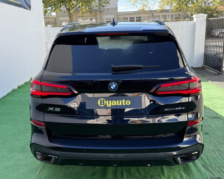 B.M.W. X5 XDRIVE 45E 394 CV PACK M / ATTELAGE / HUD / ORIGINE FRANCE 