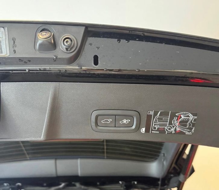 VOLVO XC 40 2019 D4 AWD 190ch R-Design Geartronic 8