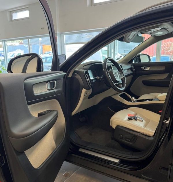 VOLVO XC 40 2019 D4 AWD 190ch R-Design Geartronic 8