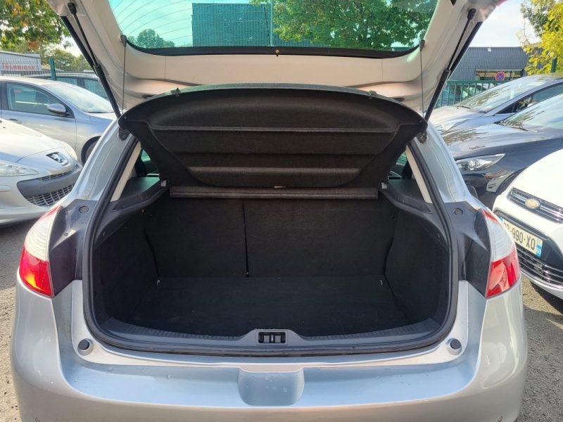 RENAULT MEGANE 3 1.2 TCe 115 cv - GARANTIE