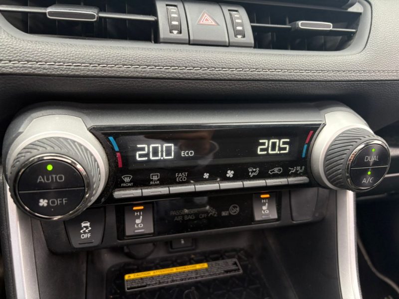 TOYOTA RAV4 2.5 HYBRIDE AWD 4x4 BLACK EDITION TOIT OUVRANT PANORAMIQUE