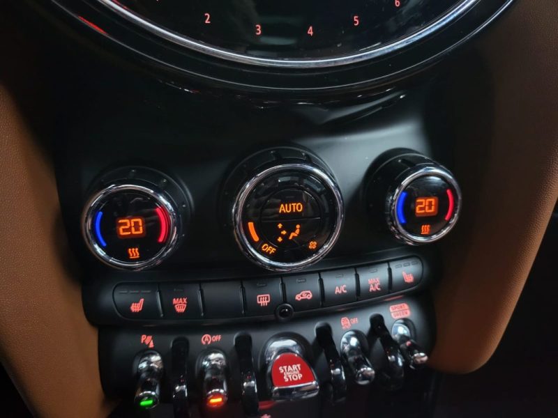 MINI COOPER JOHN COOPER WORKS 2.0i JCW 213 ch