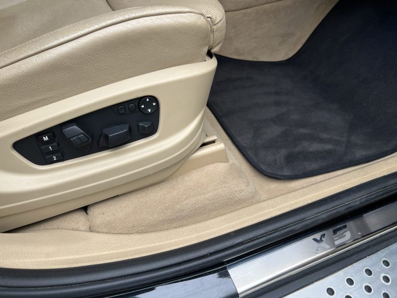 BMW X5 V8 4.8L 355cv - SUIVI COMPLET BMW / VÉHICULE FRANÇAIS  