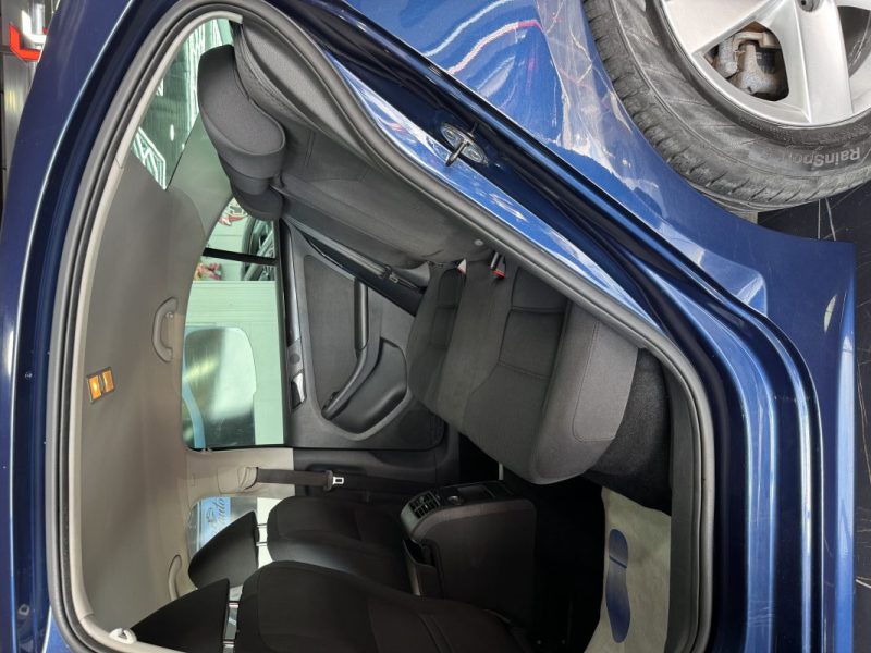 VOLKSWAGEN JETTA 1.6 TDI 105CH FAP TRENDLINE 