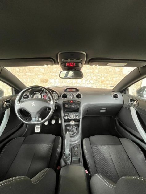 PEUGEOT RCZ 2.0 HDI FAP 163CH ASPHALT 2011