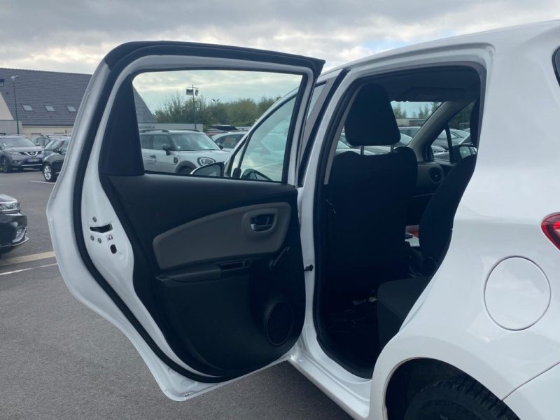 TOYOTA YARIS 70 VVT-I ULTIMATE 5P 🚗 - Caméra de recul 📸  - Reprise possible  ✅ - Garantie 6 mois 