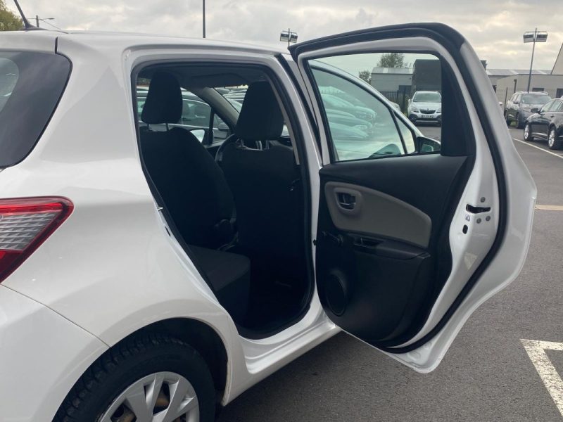 TOYOTA YARIS 70 VVT-I ULTIMATE 5P 🚗 - Caméra de recul 📸  - Reprise possible  ✅ - Garantie 6 mois 