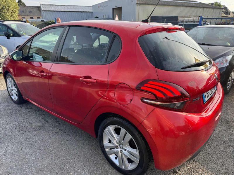 PEUGEOT 208 1.2 VTI 83 SIGNATURE 2019