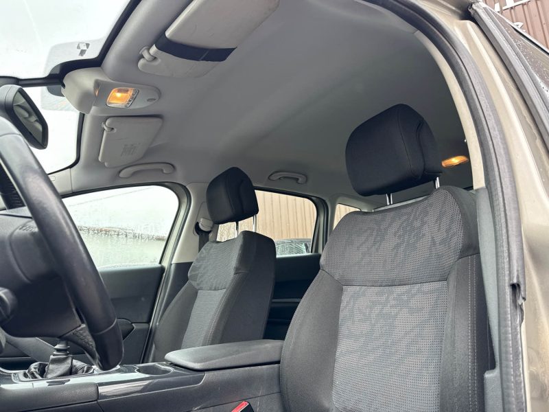 PEUGEOT 3008 1.6 HDI112 CONFORT PACK 