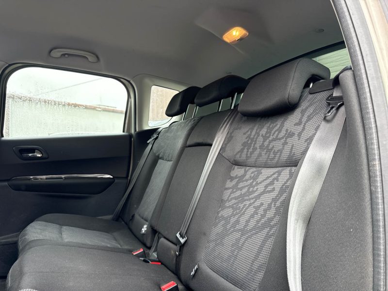 PEUGEOT 3008 1.6 HDI112 CONFORT PACK 