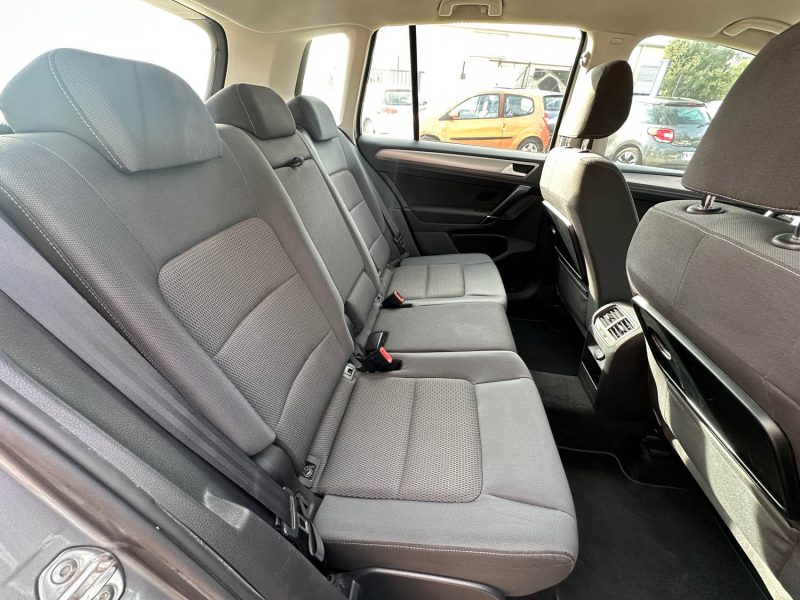 VOLKSWAGEN GOLF SPORTSVAN 1.6 TDI 110CH BLUEMOTION TECHNOLOGY FAP CARAT DSG7 2015