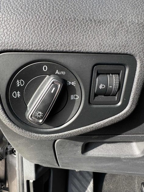 VOLKSWAGEN GOLF SPORTSVAN 1.6 TDI 110CH BLUEMOTION TECHNOLOGY FAP CARAT DSG7 2015