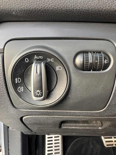 VOLKSWAGEN GOLF 2.0 TDI 140CH FAP CARAT STYLE DSG6 2012