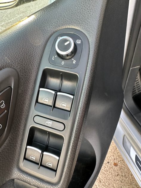 VOLKSWAGEN GOLF 2.0 TDI 140CH FAP CARAT STYLE DSG6 2012