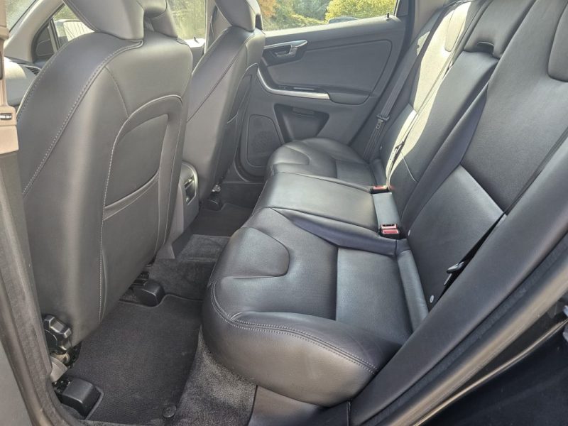 VOLVO XC60 D4 190CH MOMENTUM GEARTRONIC 2014