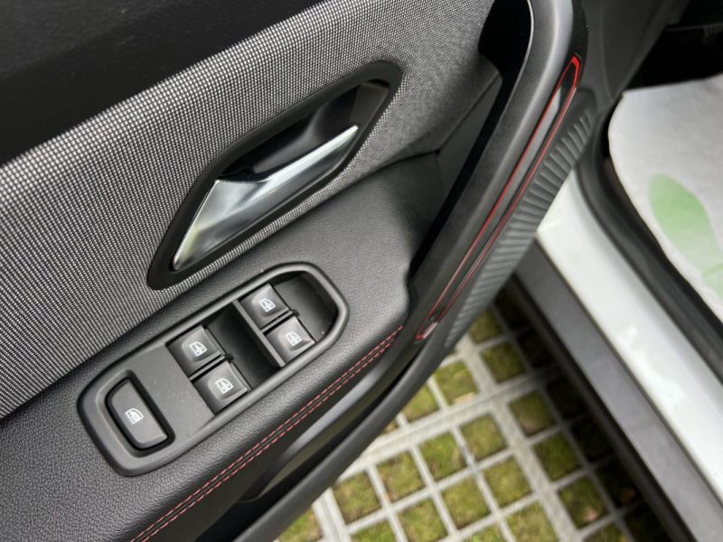 DACIA DUSTER II 1.3 TCE 130 TECHROAD 4x2 GPS APPLE CAPRLAY & ANDROID CAMERA CritAir1 - GARANTIE 1 AN