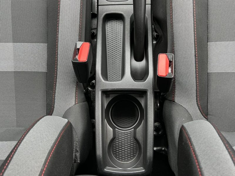 DACIA DUSTER II 1.3 TCE 130 TECHROAD 4x2 GPS APPLE CAPRLAY & ANDROID CAMERA CritAir1 - GARANTIE 1 AN