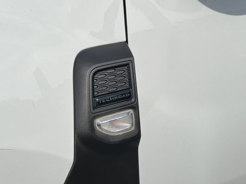 DACIA DUSTER II 1.3 TCE 130 TECHROAD 4x2 GPS APPLE CAPRLAY & ANDROID CAMERA CritAir1 - GARANTIE 1 AN