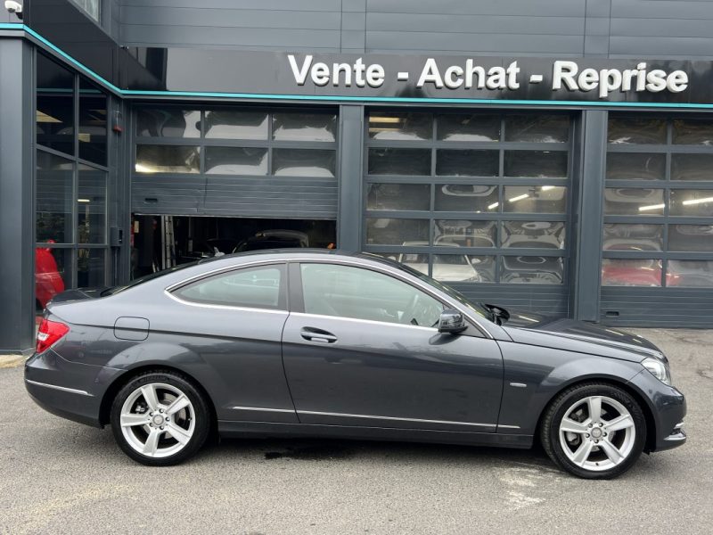 MERCEDES CLASSE C III PHASE 2 COUPE 220 D 2.2 170 Cv BOITE AUTO 7 / GPS CRIT AIR 2 - GARANTIE 1 AN