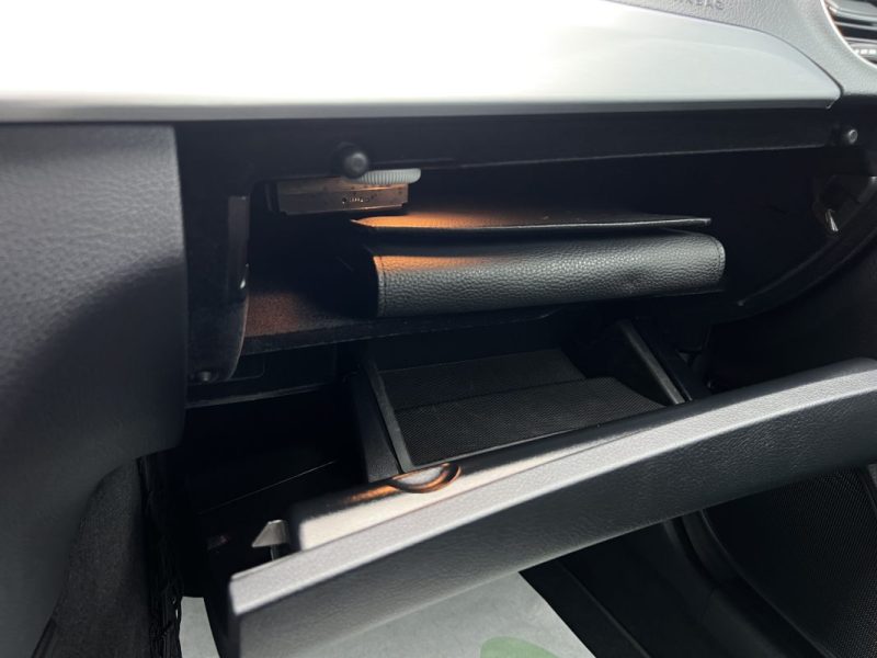 MERCEDES CLASSE C III PHASE 2 COUPE 220 D 2.2 170 Cv BOITE AUTO 7 / GPS CRIT AIR 2 - GARANTIE 1 AN