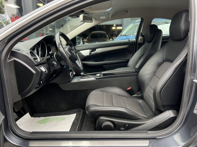 MERCEDES CLASSE C III PHASE 2 COUPE 220 D 2.2 170 Cv BOITE AUTO 7 / GPS CRIT AIR 2 - GARANTIE 1 AN