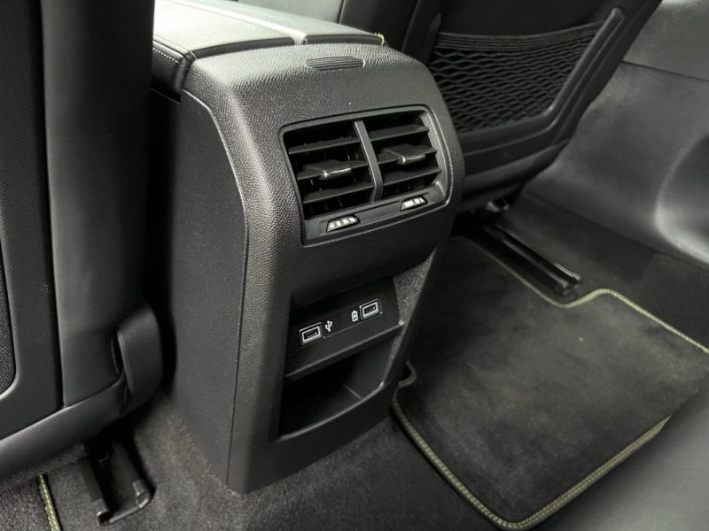 PEUGEOT 308 III GT 1.2 130 Cv ETA8 COCKPIT 3D APPLE CARPLAY & ANDROID CRIT AIR 1  - GARANTIE 1 AN