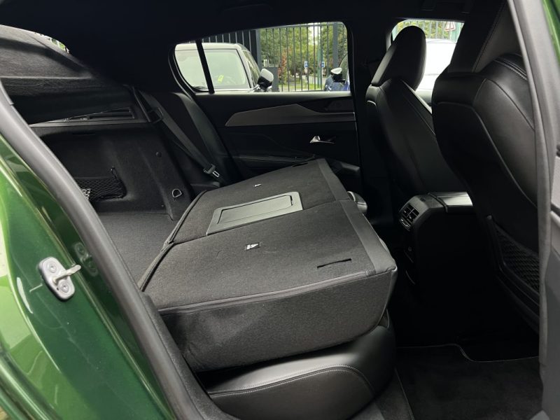 PEUGEOT 308 III GT 1.2 130 Cv ETA8 COCKPIT 3D APPLE CARPLAY & ANDROID CRIT AIR 1  - GARANTIE 1 AN