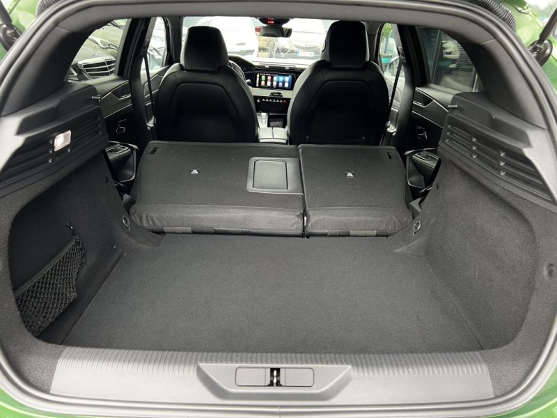 PEUGEOT 308 III GT 1.2 130 Cv ETA8 COCKPIT 3D APPLE CARPLAY & ANDROID CRIT AIR 1  - GARANTIE 1 AN