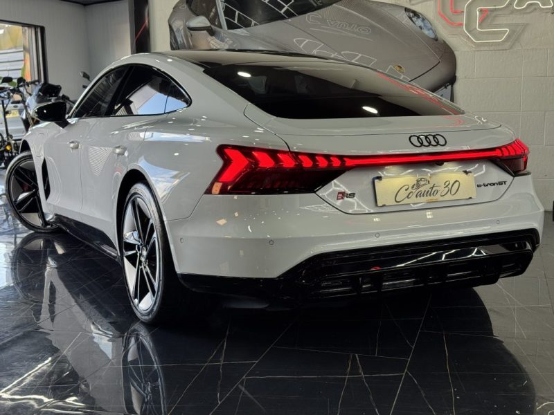 AUDI E-TRON GT RS QUATTRO 599CV 