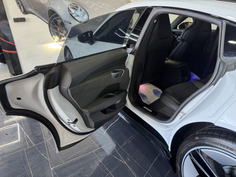 AUDI E-TRON GT RS QUATTRO 599CV 