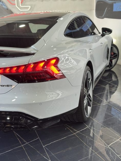 AUDI E-TRON GT RS QUATTRO 599CV 